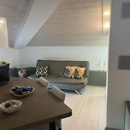 Lucciano Apartamento