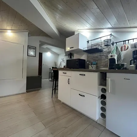Lucciano Apartamento *